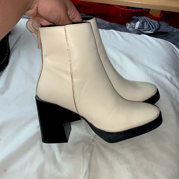 ASRA Exclusive Herington heeled boots in bone leather 🤍 - Picture 7 of 7